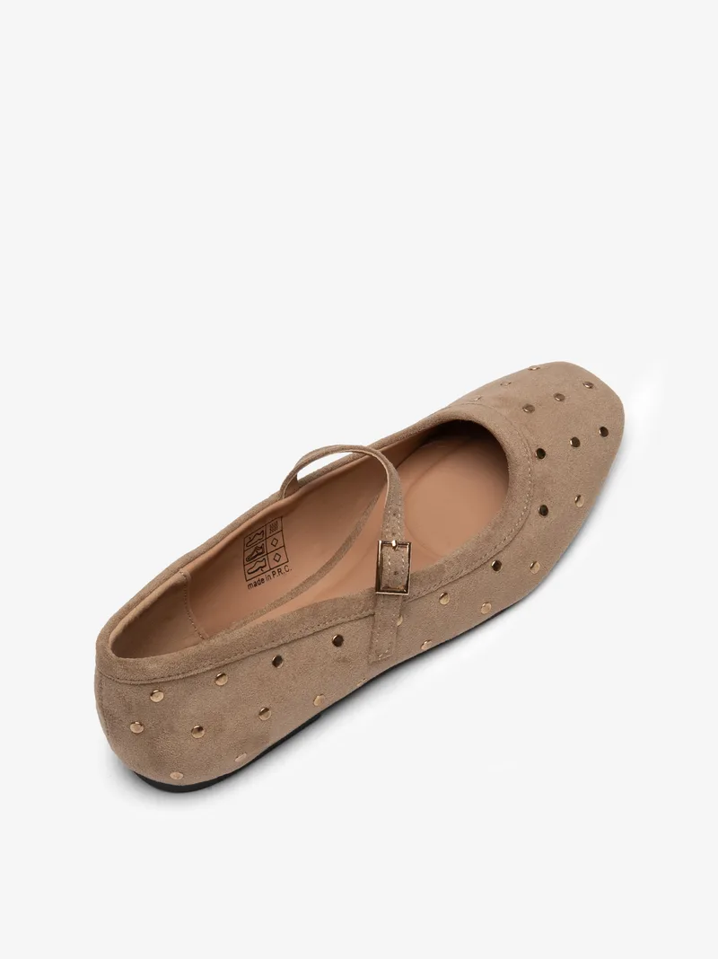 0286804627sca_taupe_03