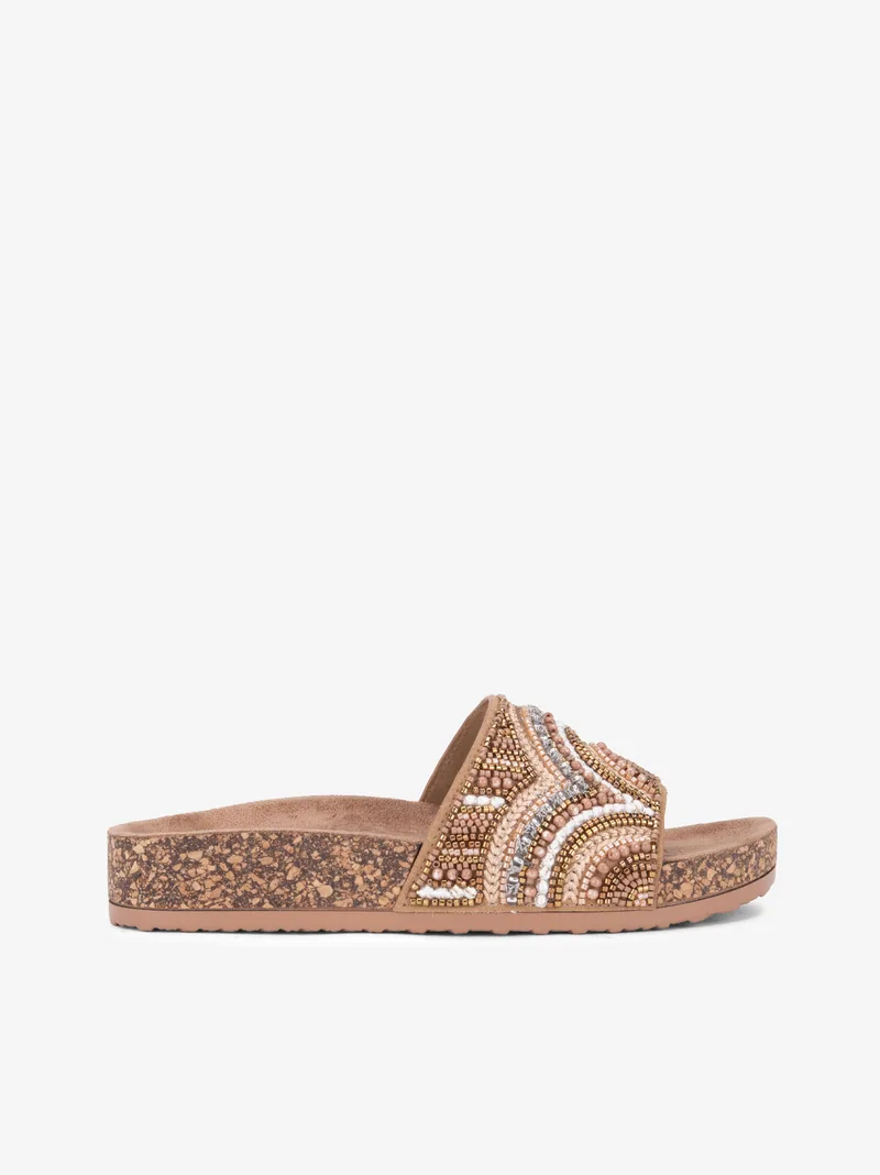 0425041841SCA_camel_01
