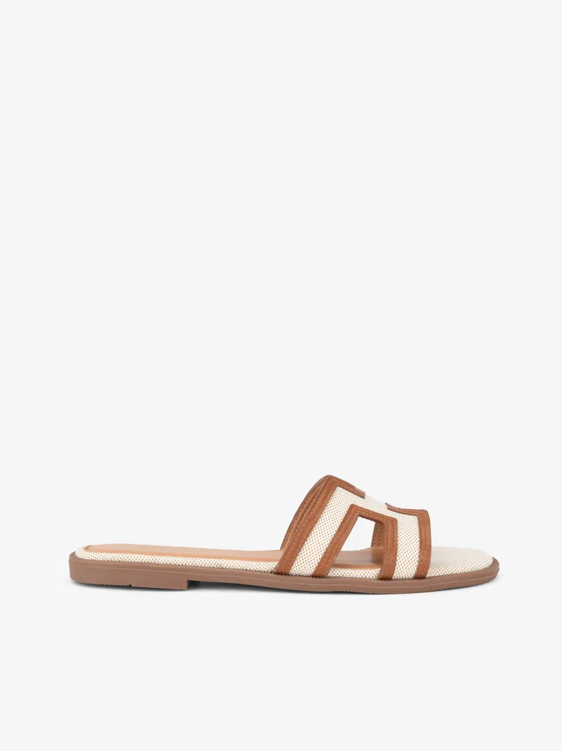 04705117211STL_camel_01