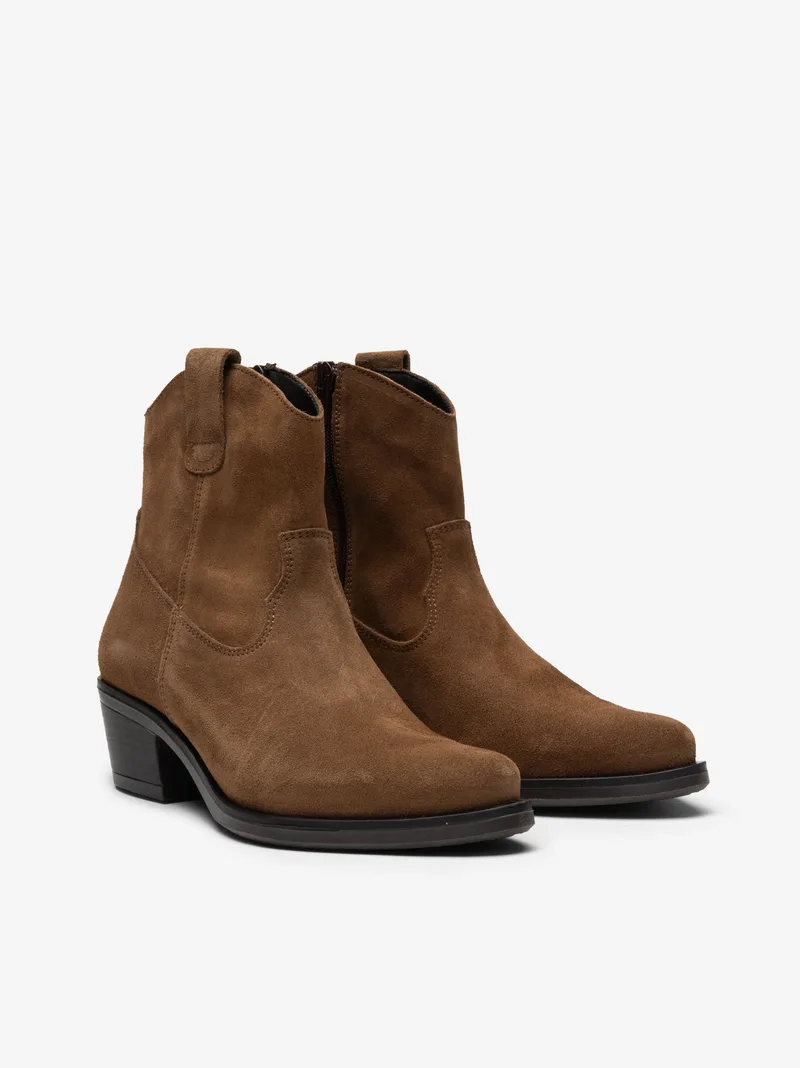 0824SELINASCL_TAUPE_02