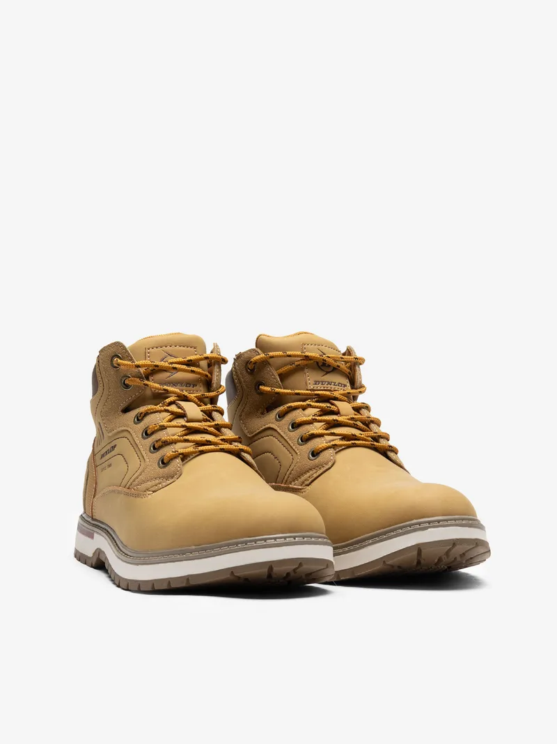 123749395hnl_camel_02