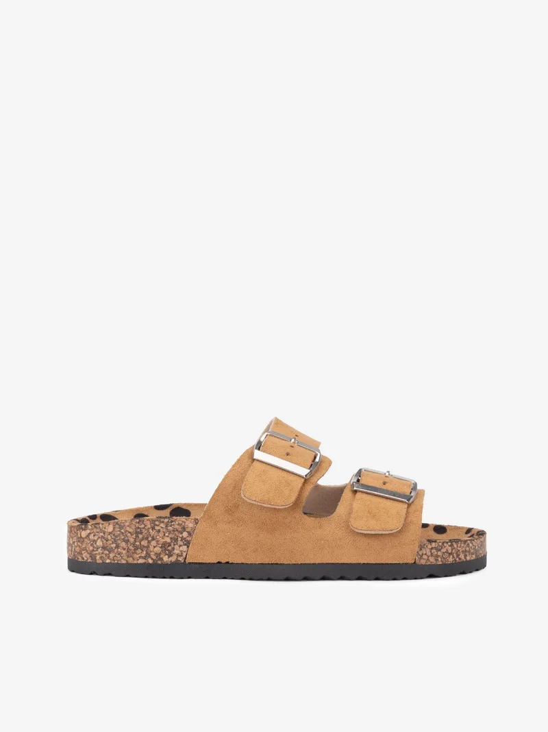 3044043RS02SCL_camel_01