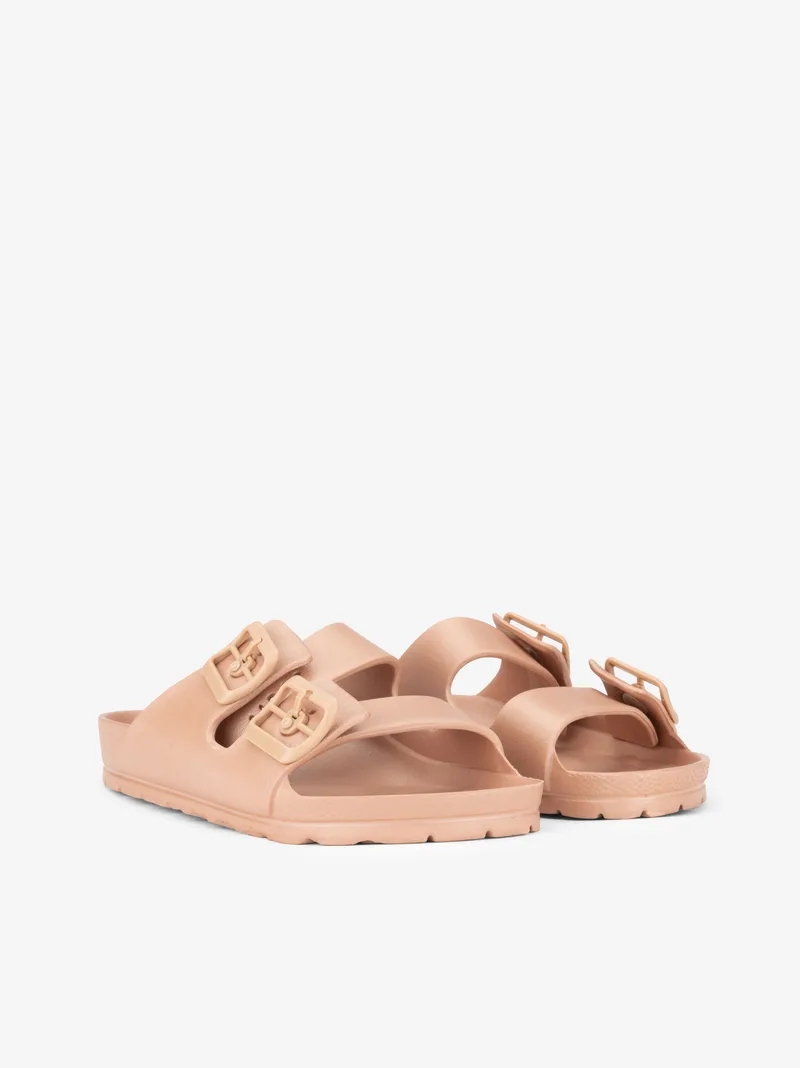 3065COACHSBL_bronze_02