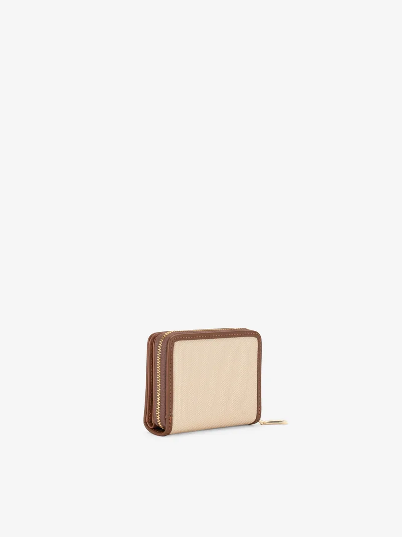 35972076605spa_camel_02