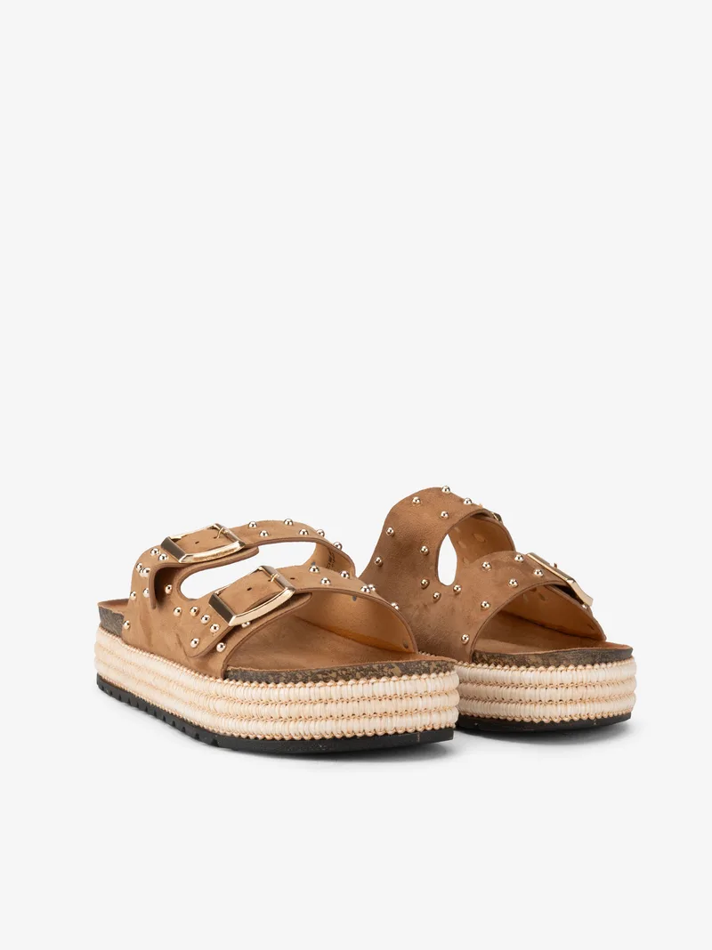 366432S1159SCA_camel_02