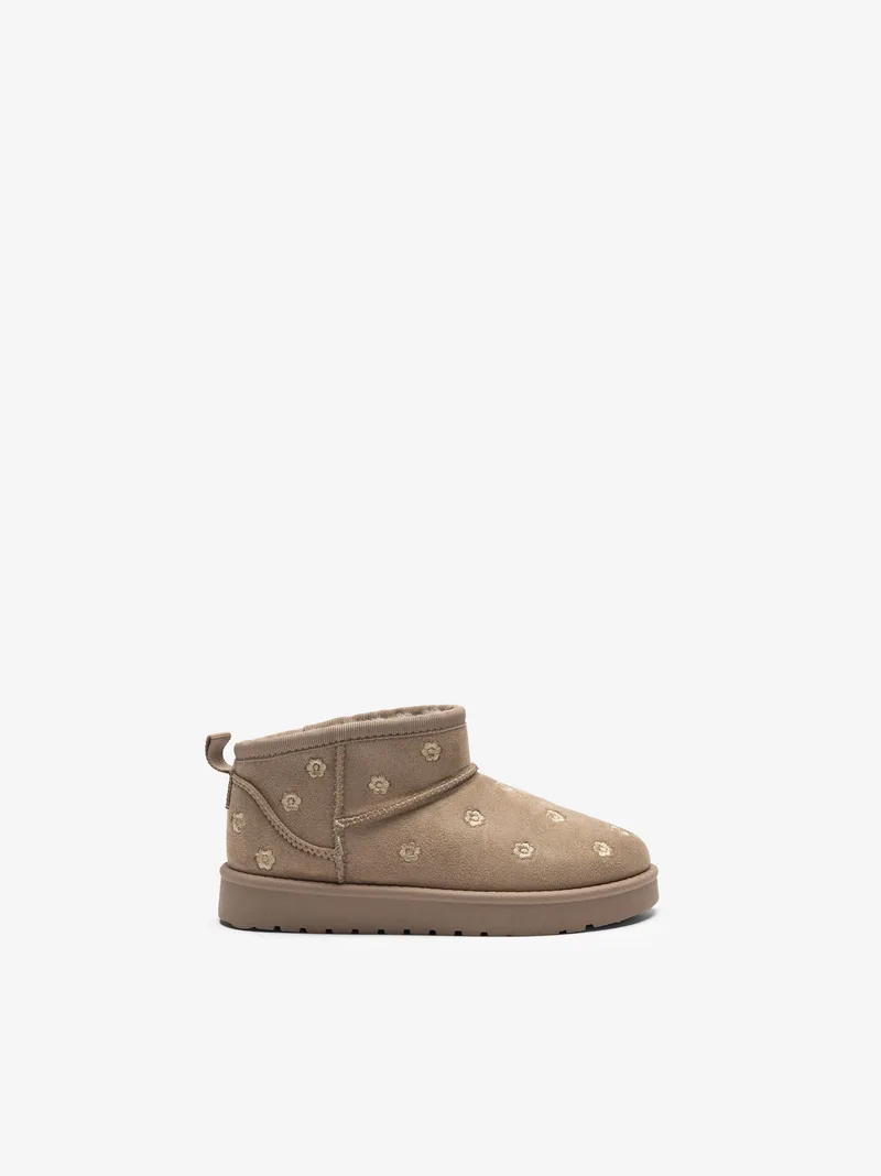 3698001199JCD_taupe_01