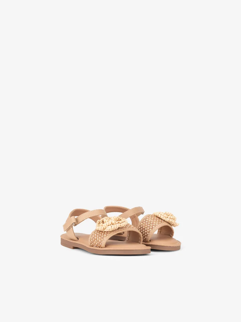 369825S08JTA_camel_02