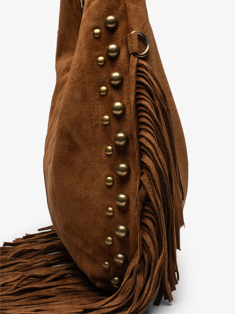 38031102A06SCA_CAMEL_04