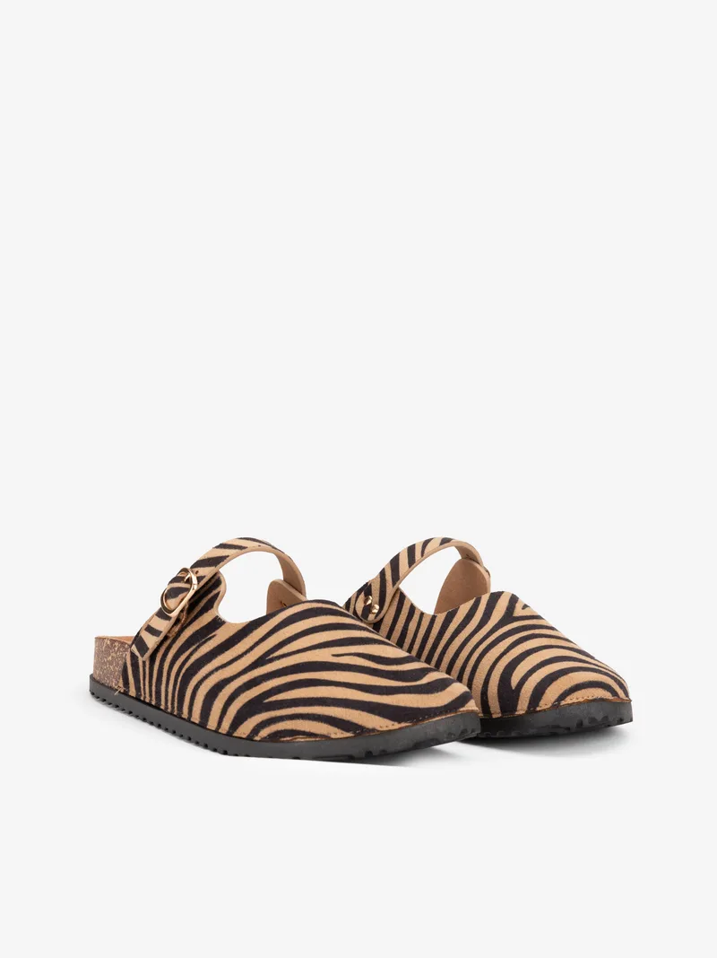 38612509141SCE_zebra_02
