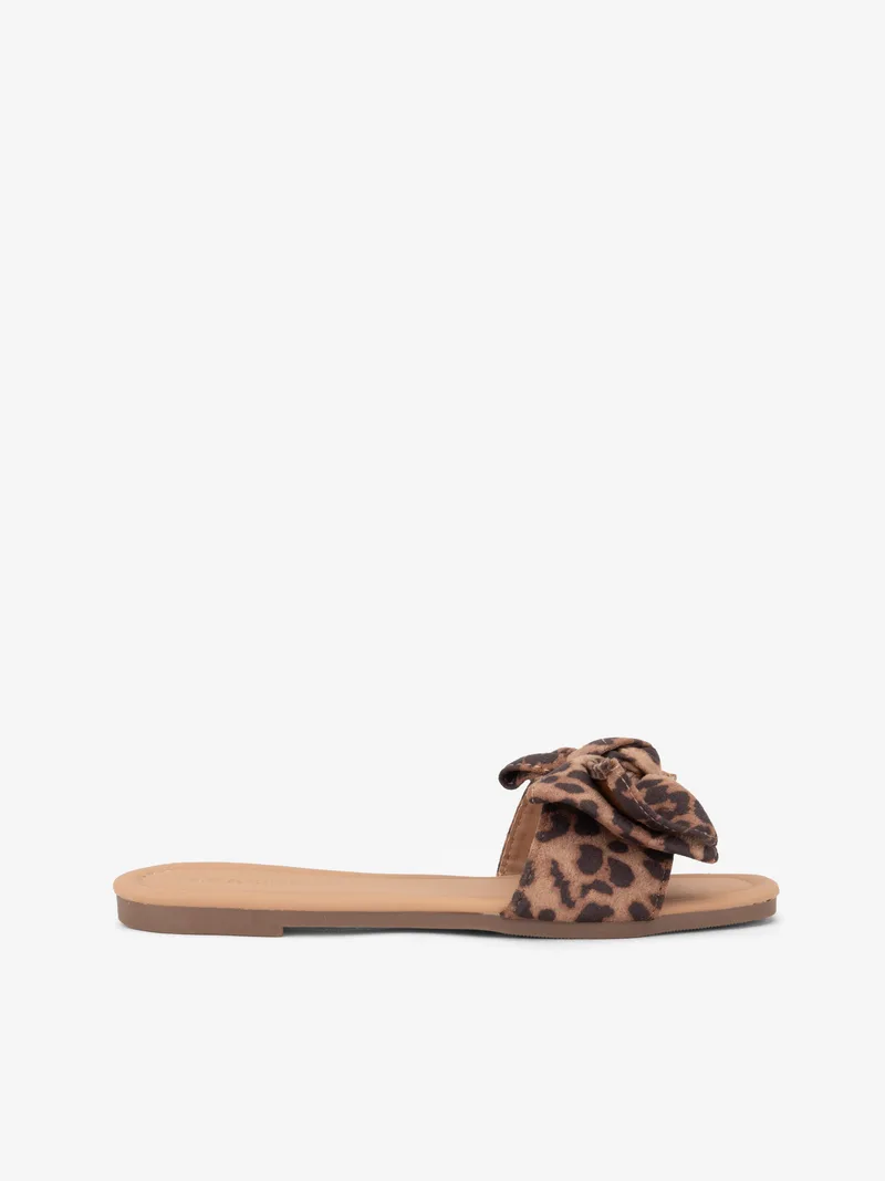 3861410283SCO_leopardo_01