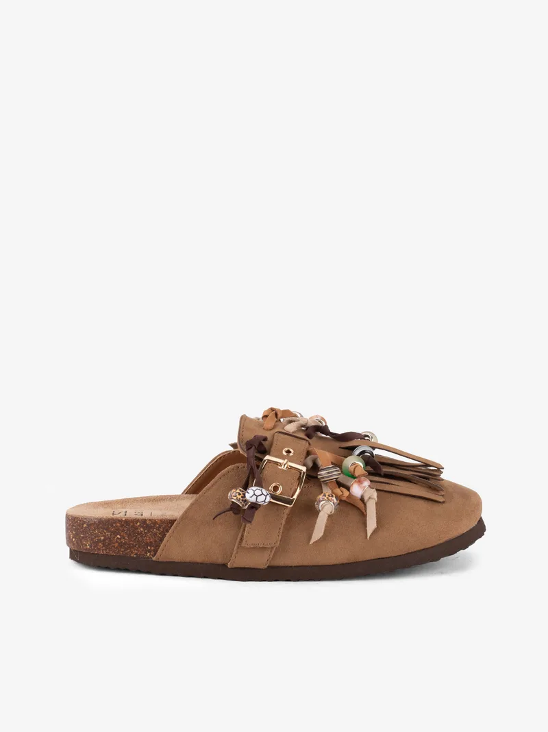 387326s2701sca_camel_01