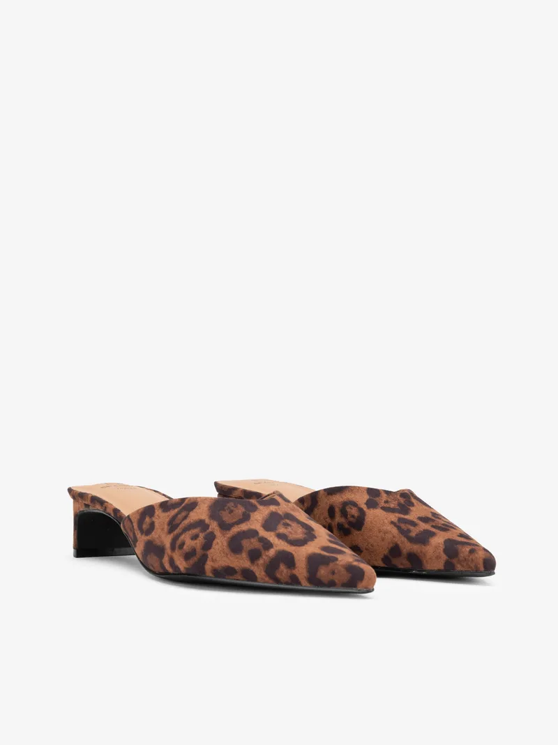 3905BARRIERSCE_leopardo_02